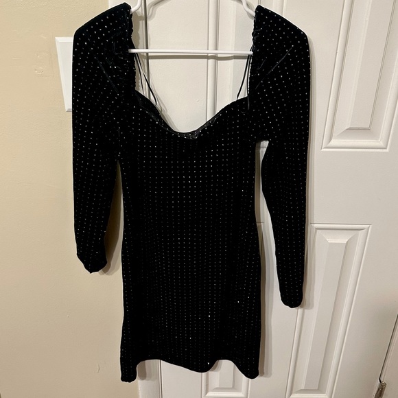 Black velvet sparkly long sleeve mini dress - Picture 2 of 6
